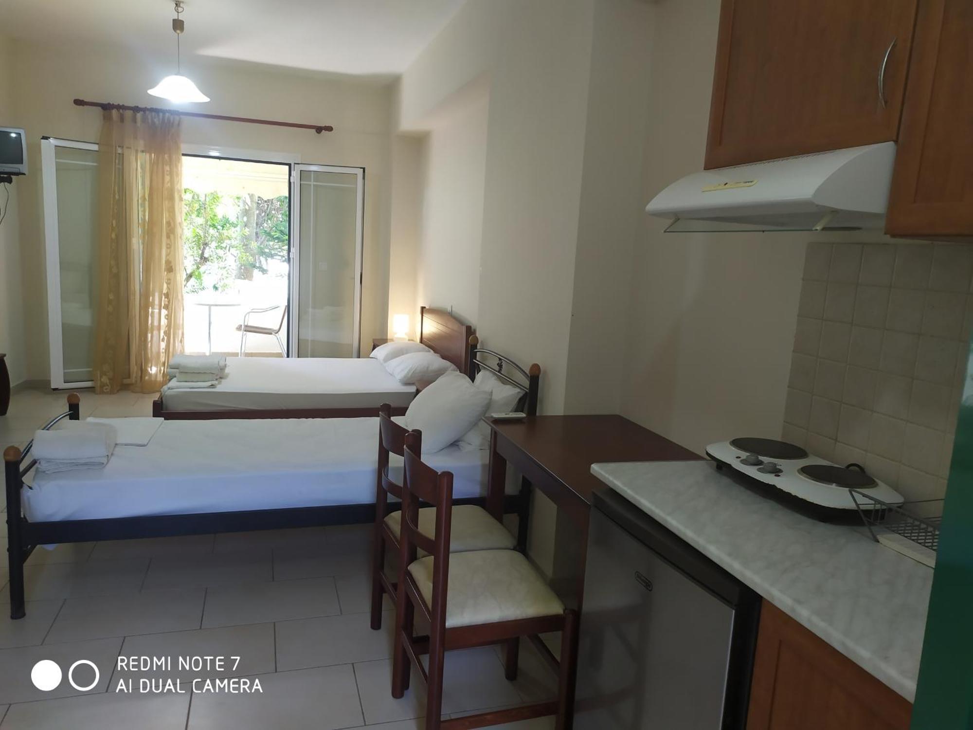 Lenia Studios กาลามิตซี ภายนอก รูปภาพ